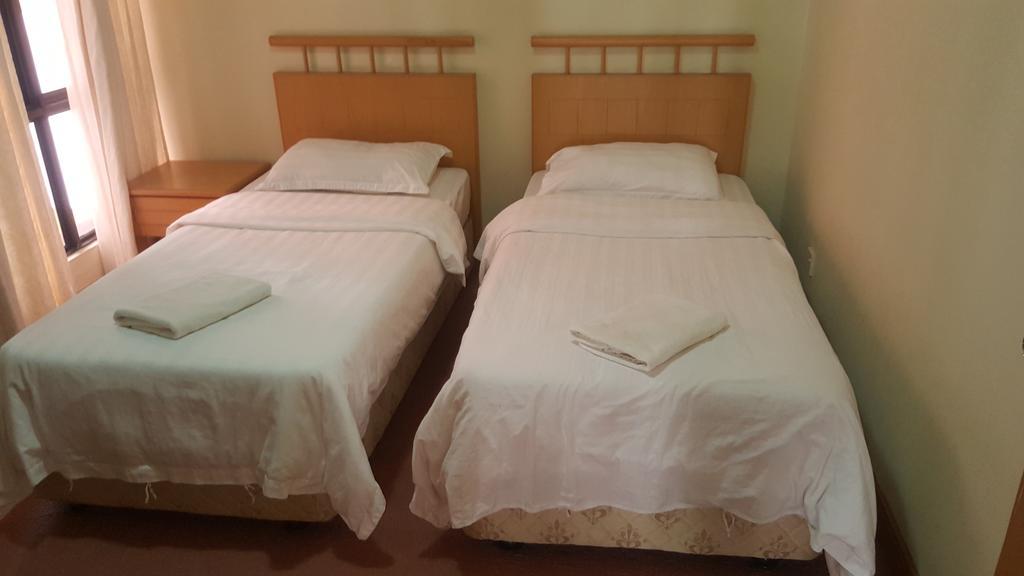 Marina Court Kk City Homestay Kota Kinabalu Kültér fotó